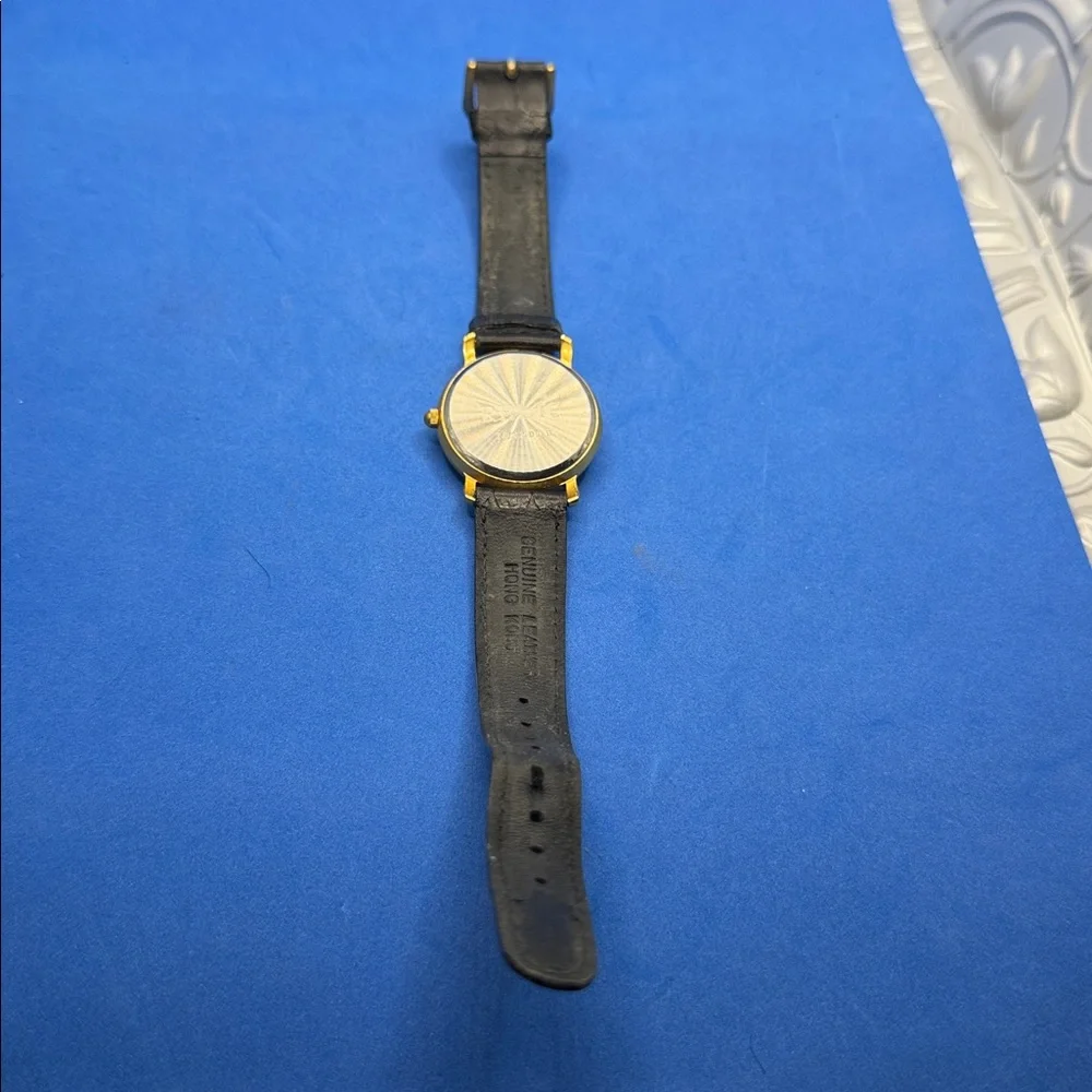 Relic stylish watch